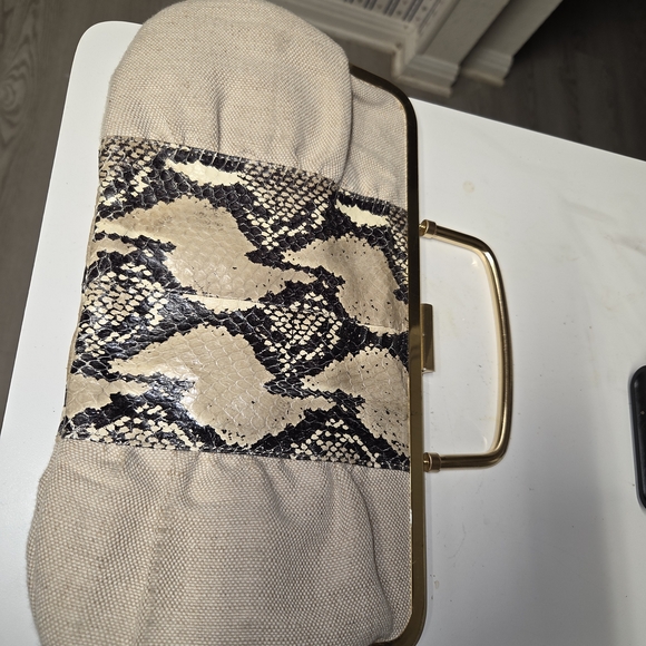White House Black Market Elegant Beige and Snakeskin Clutch - Picture 9 of 9